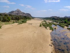 Von_Beit_Bridge_Limpop_River01