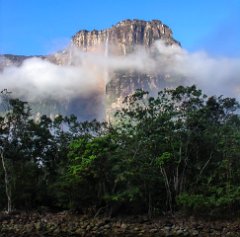 Salto_Ángel_am_Morgen