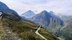 Nufenenstrasse_Blick_Griessee