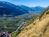 Nähe Schloss Juval mit Blick nach Untervinschgau