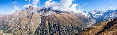 Sunna Alm mit Blick Puitkogel (links) und Innere Schwarze Schneid (hinten rechts)