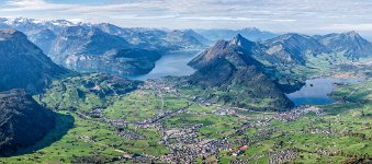 Grosser_Mythen_Blick_Vierwaldstättersee_und_Lauerzersee